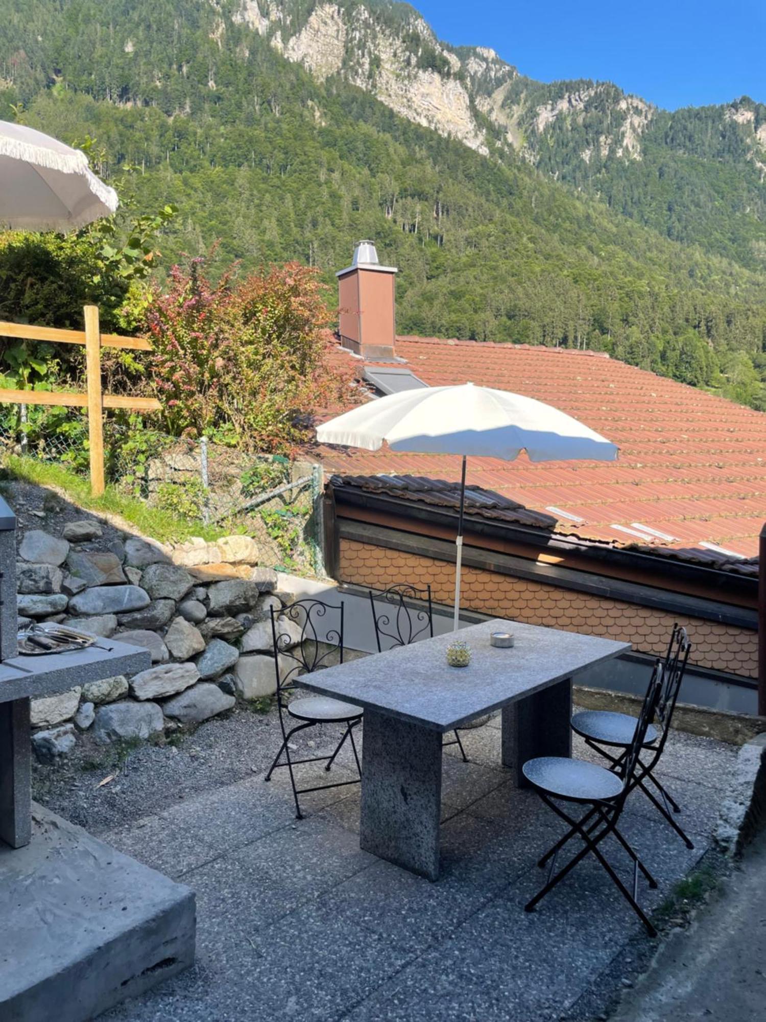 Charming Alpine Retreat By Apartments Capricorn Gsteigwiler Exterior photo